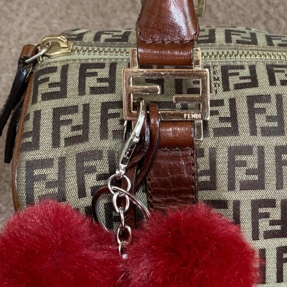 ❤FENDI Handbag with Matching Wallet❤ - Picture 3 of 15